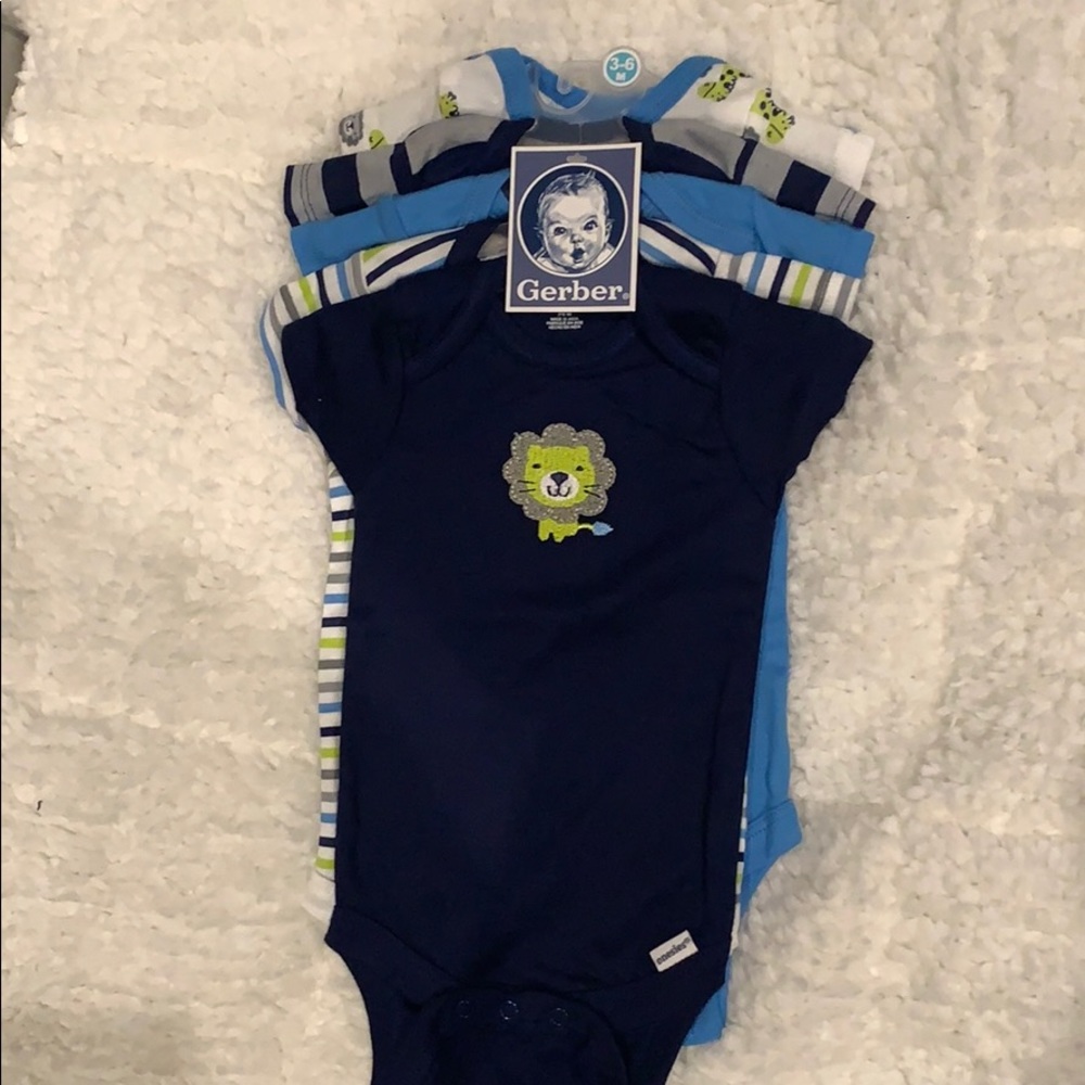 Gerber 5 pc. Onesie set
